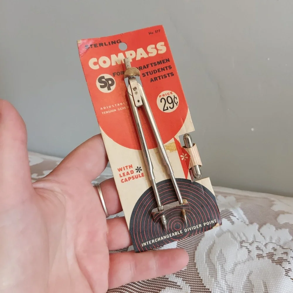 Vintage 1958 Sterling Plastics No 577 Compass with Lead Capsule New Old Stock